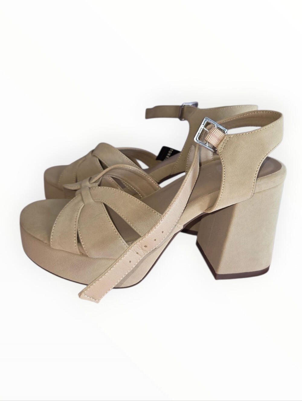 Torrid 8  Beige Platform Block Heel shoes